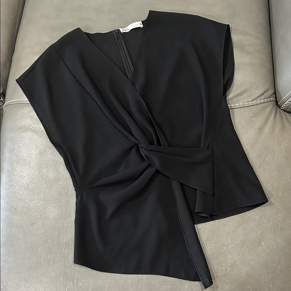 Zara Elegant black Draped Blouse, size L. EUC